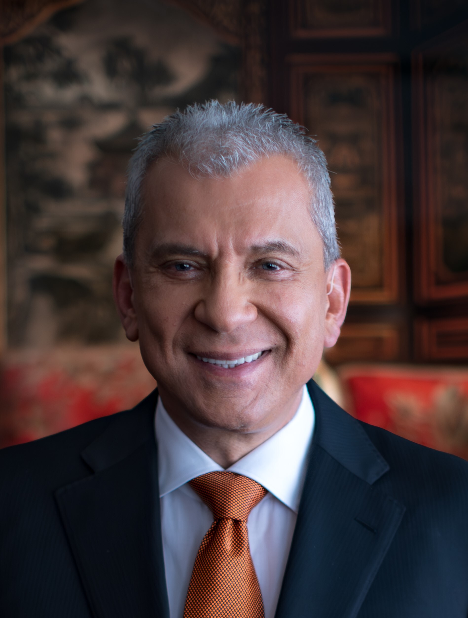 Mr.Byron_Nicolaides.head